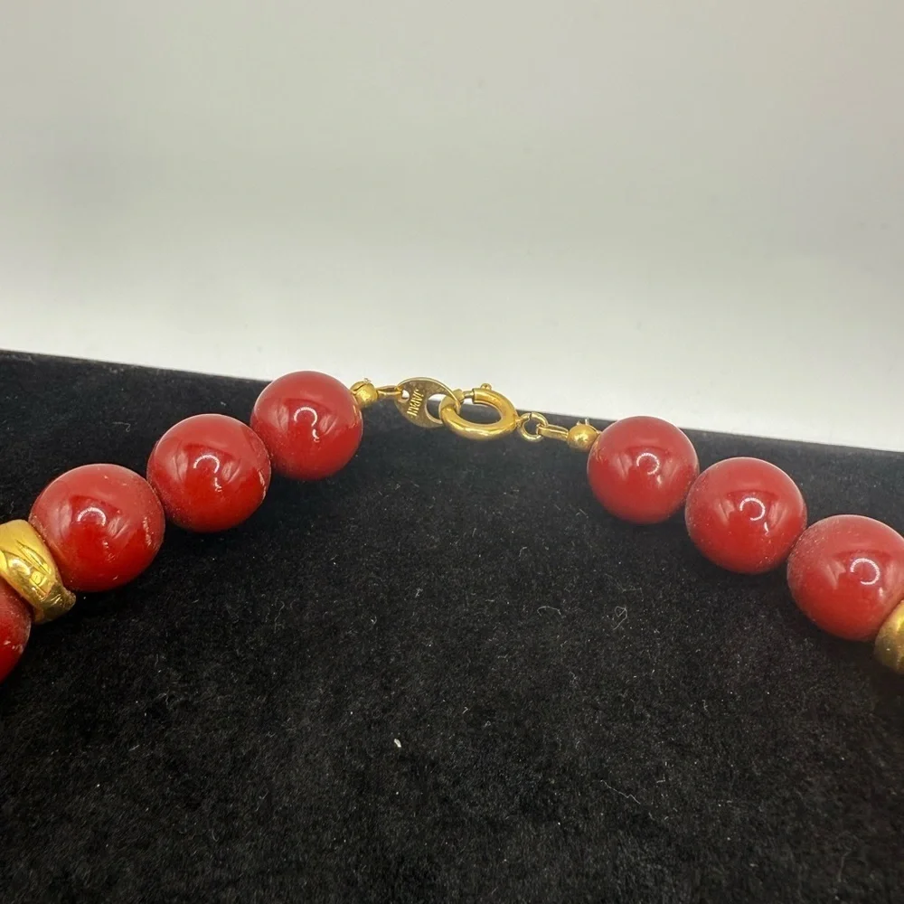 Vintage Gold Tone and Burgundy Red Tensha Beaded Pendant Necklace. Japan